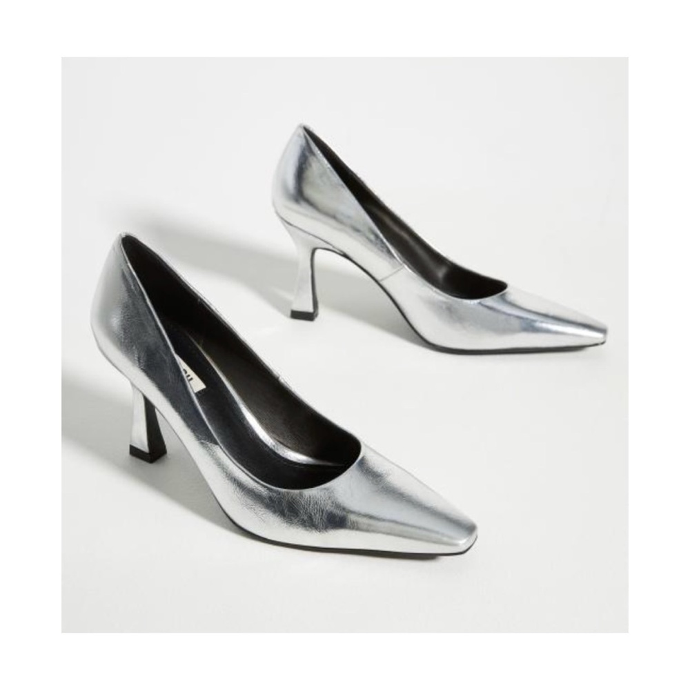 NWOT Anthropologie BIBI LOU Moscu Heels In Silver  Size 7